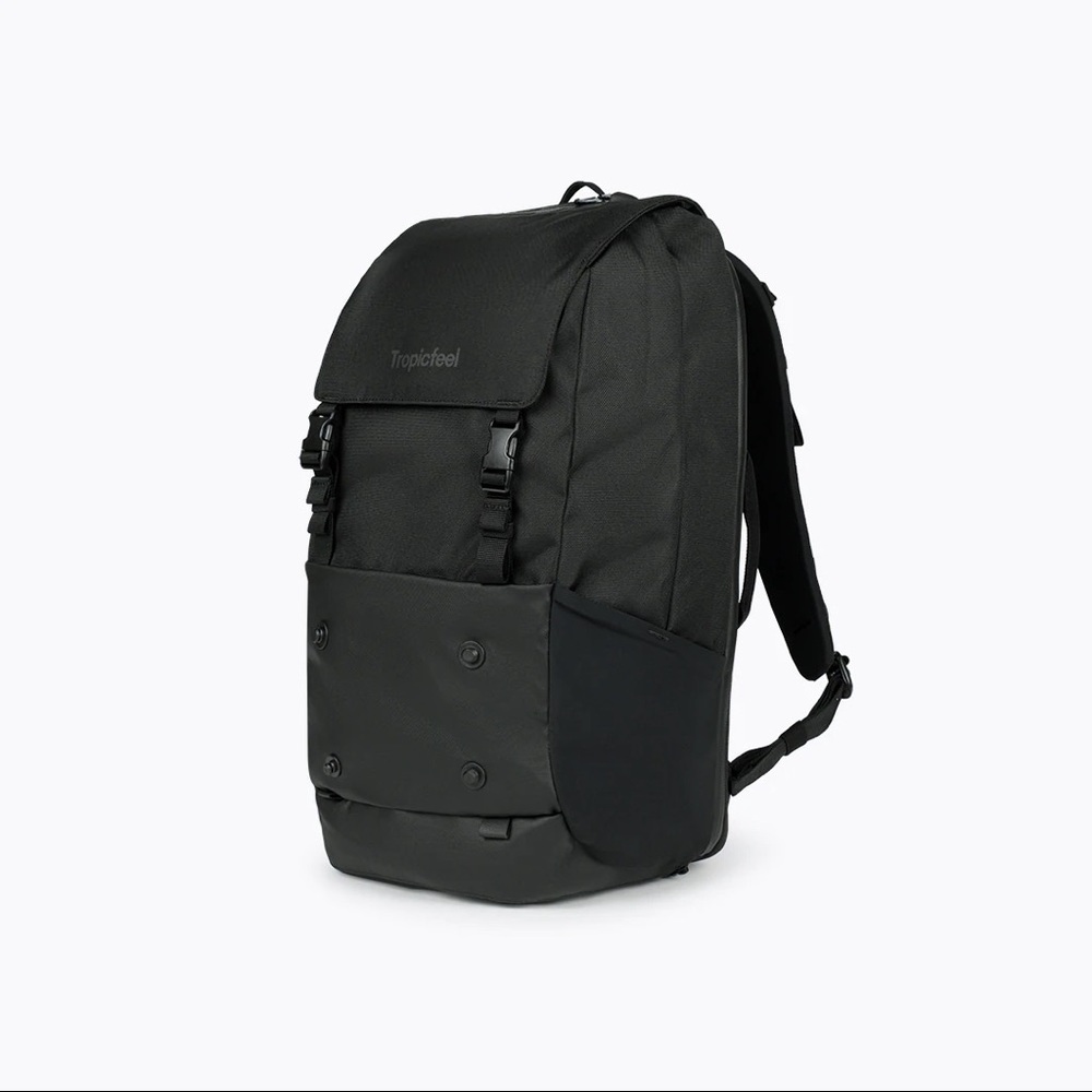 (Like-New) Tropicfeel Shell Backpack - Black